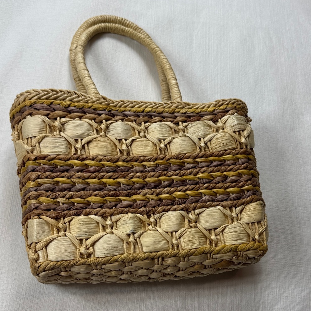 Handwoven‎ cornhusk Tote Bag - Natural and Brown